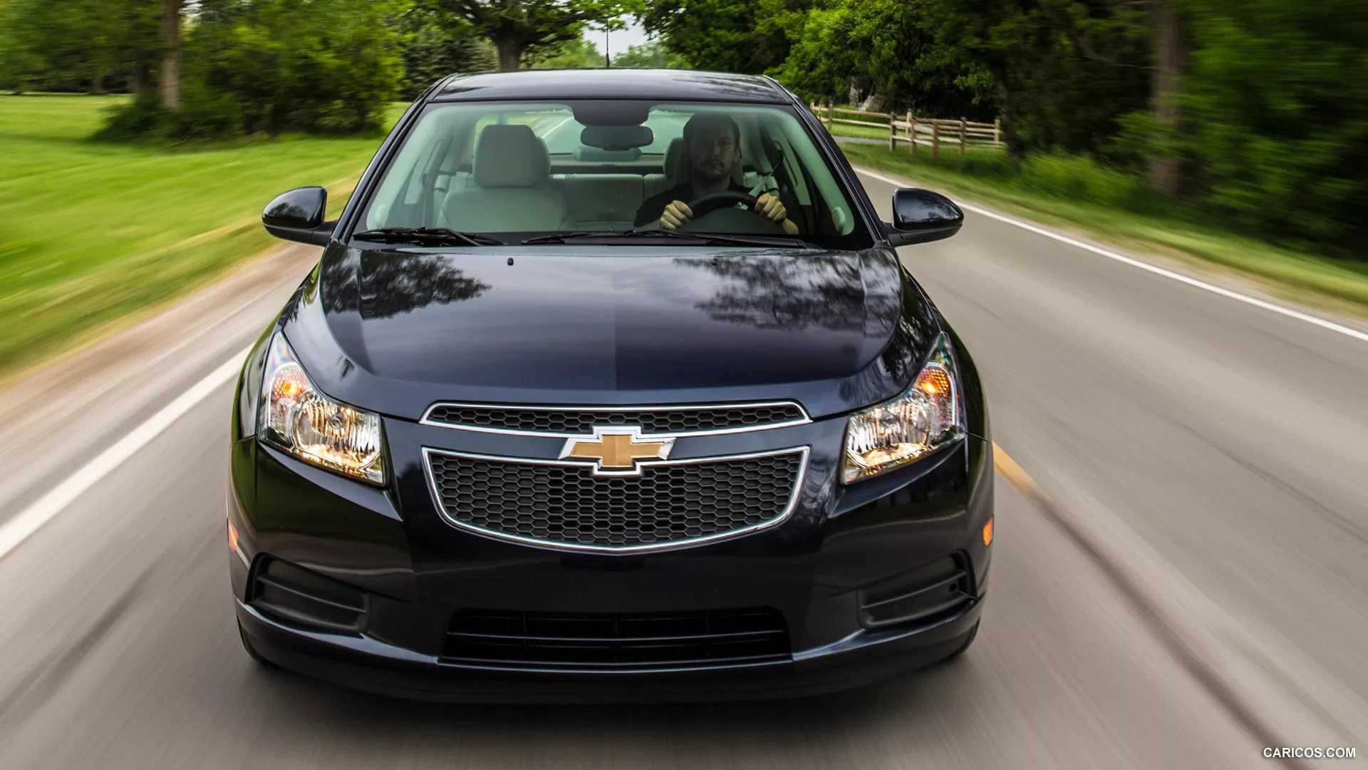 Перечень технических характеристик Chevrolet Cruze, оснащение и стоимость новых Обзоры всех модификаций Шевроле Круз с фото