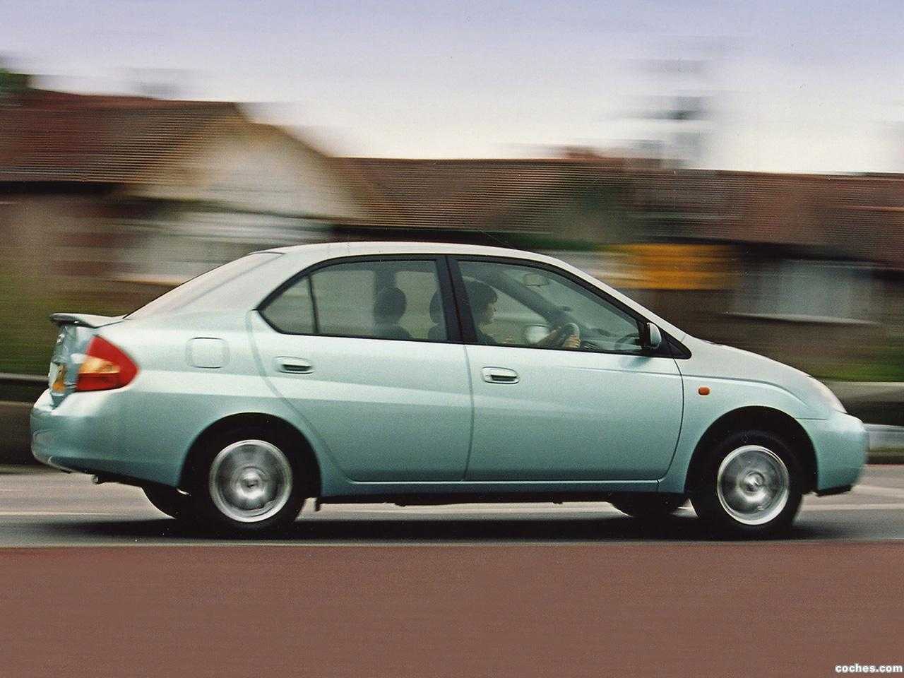 Краткий обзор 4х поколений toyota prius