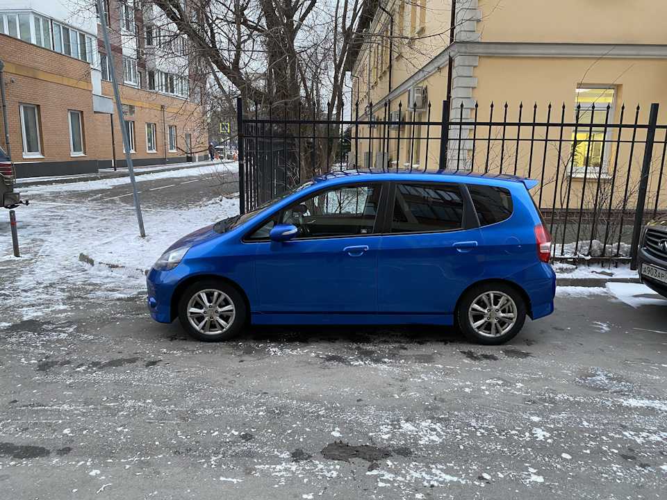 Представлена новая honda jazz / fit третьего поколения
