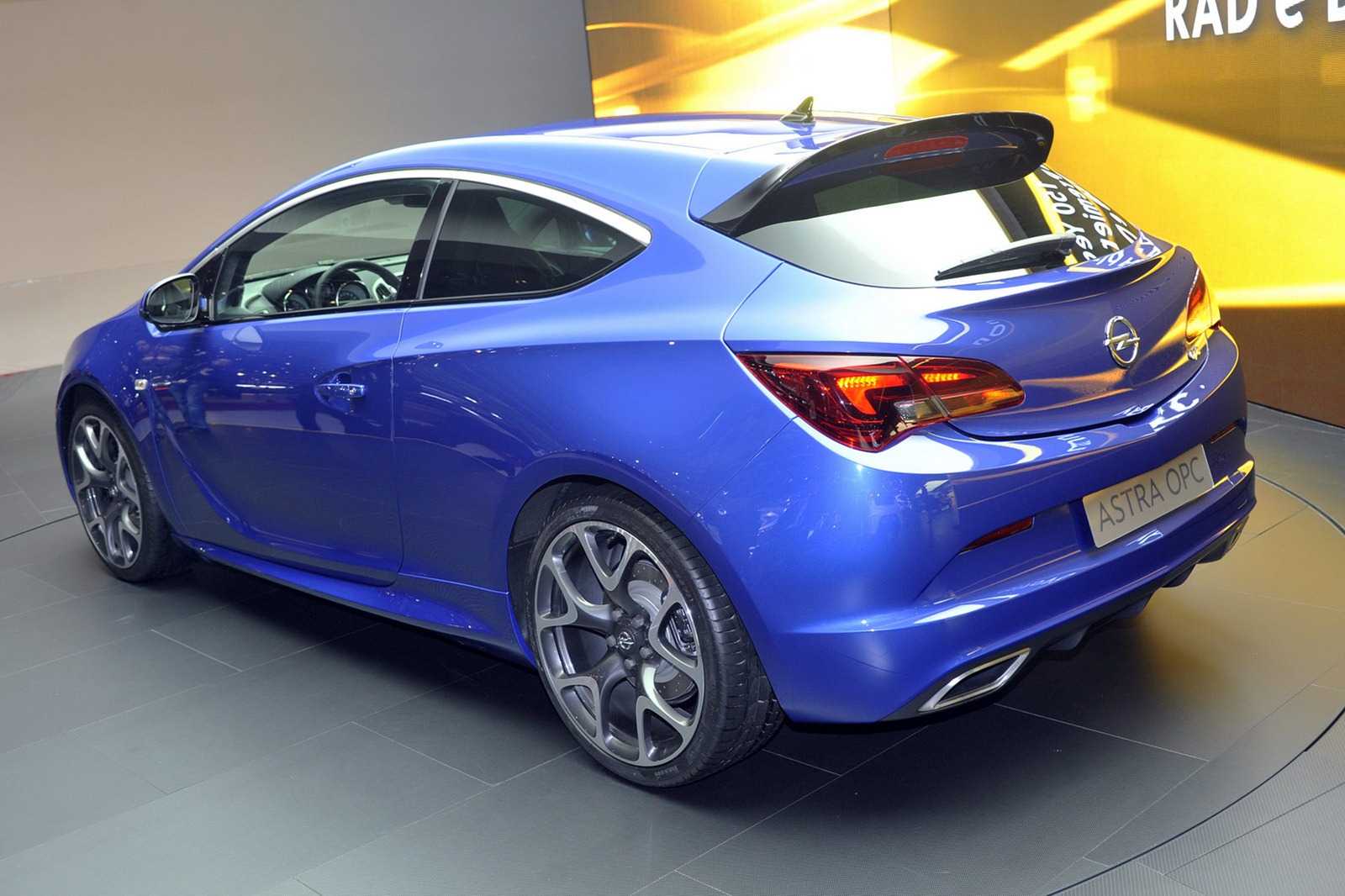 Opel astra h все предохранители и реле