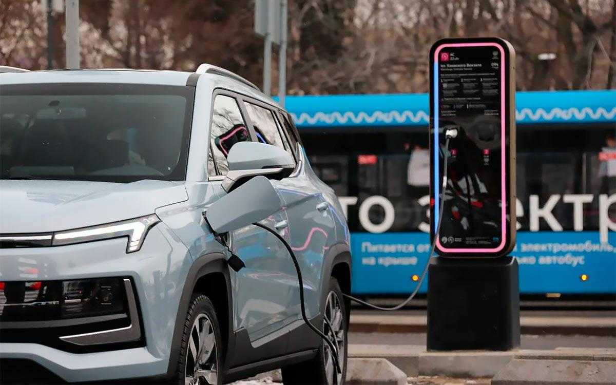 33 самых ожидаемых новинок автомобилей 2022 года на российском рынке