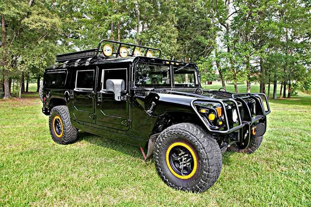 Брутальный внедорожник hummer h1