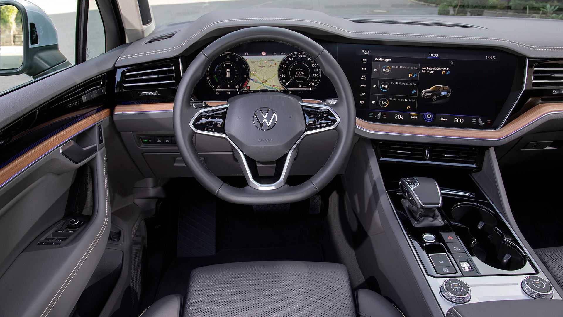Volkswagen touareg 2022 - почему он один из лучших внедорожников?