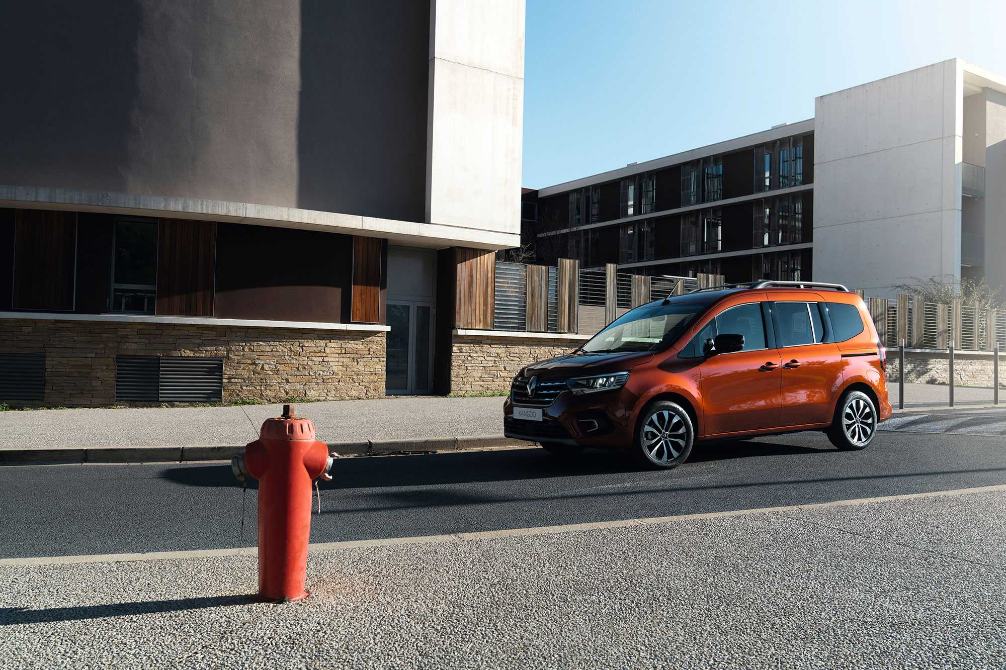 Renault «рассекретил» преемника dokker и новый kangoo - журнал движок.