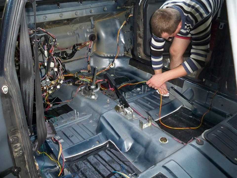 Шумоизоляция дверей и багажника на ваз 2114 своими руками — auto-self.ru