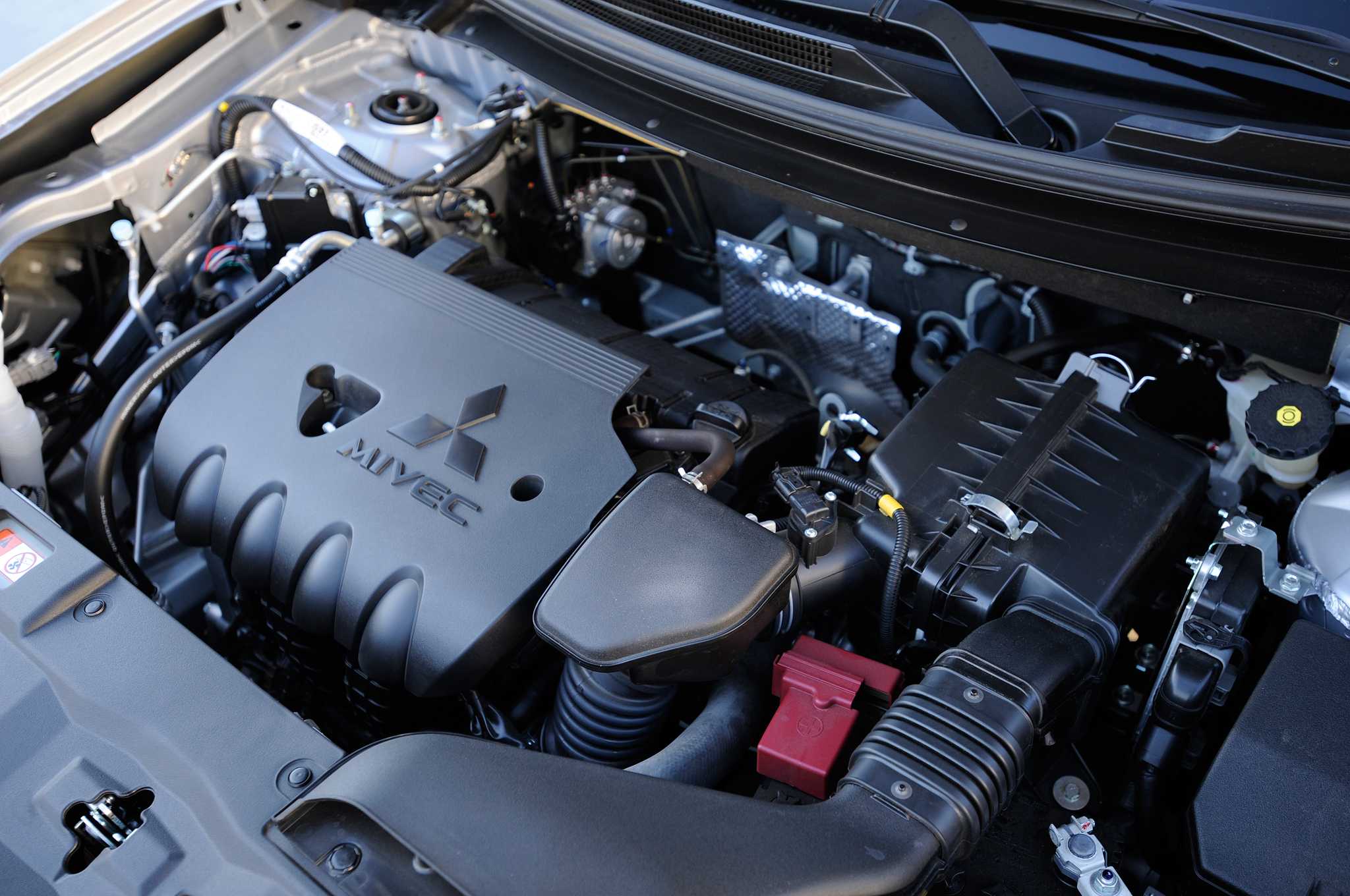 Стоит ли покупать подержанный mitsubishi outlander xl (2006–2012 годы выпуска)