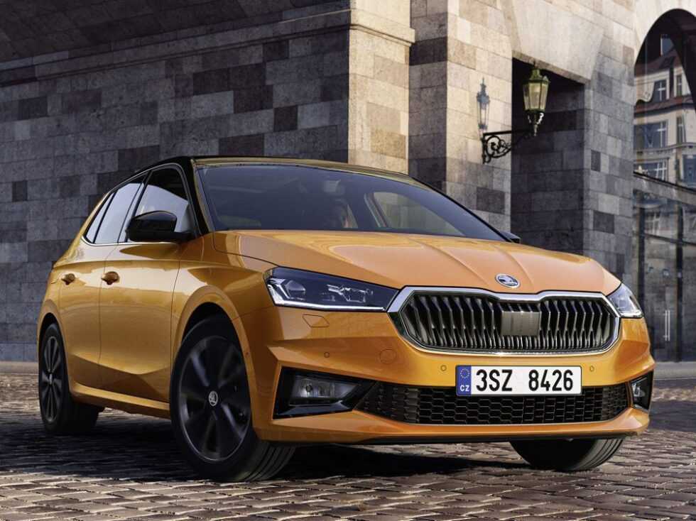 Новая skoda fabia combi 2015 - тест-драйв 3 поколения универсала шкода фабия комби.