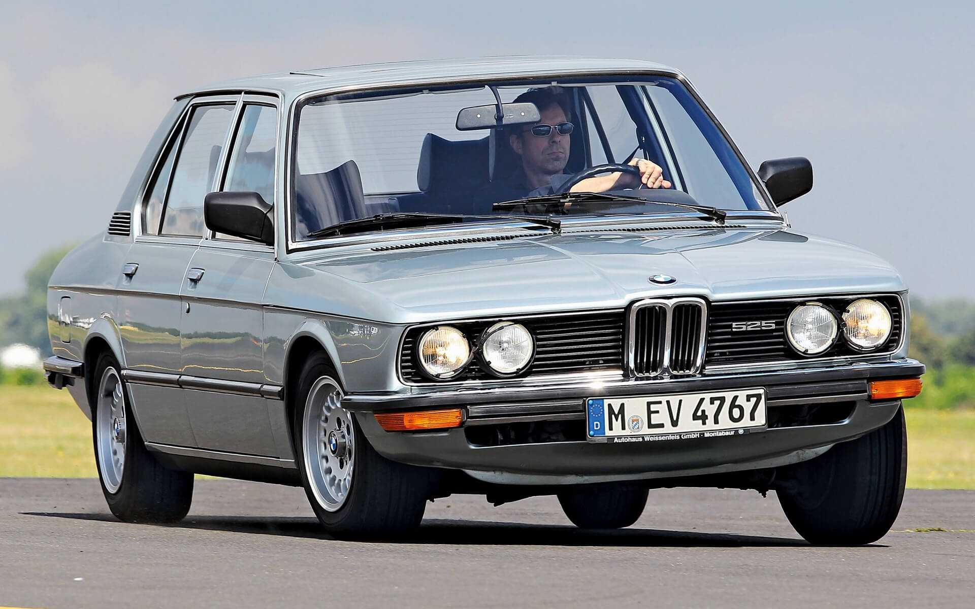 Bmw m5 - характеристики и комплектации на официальном сайте bmw в россии | bmw.az