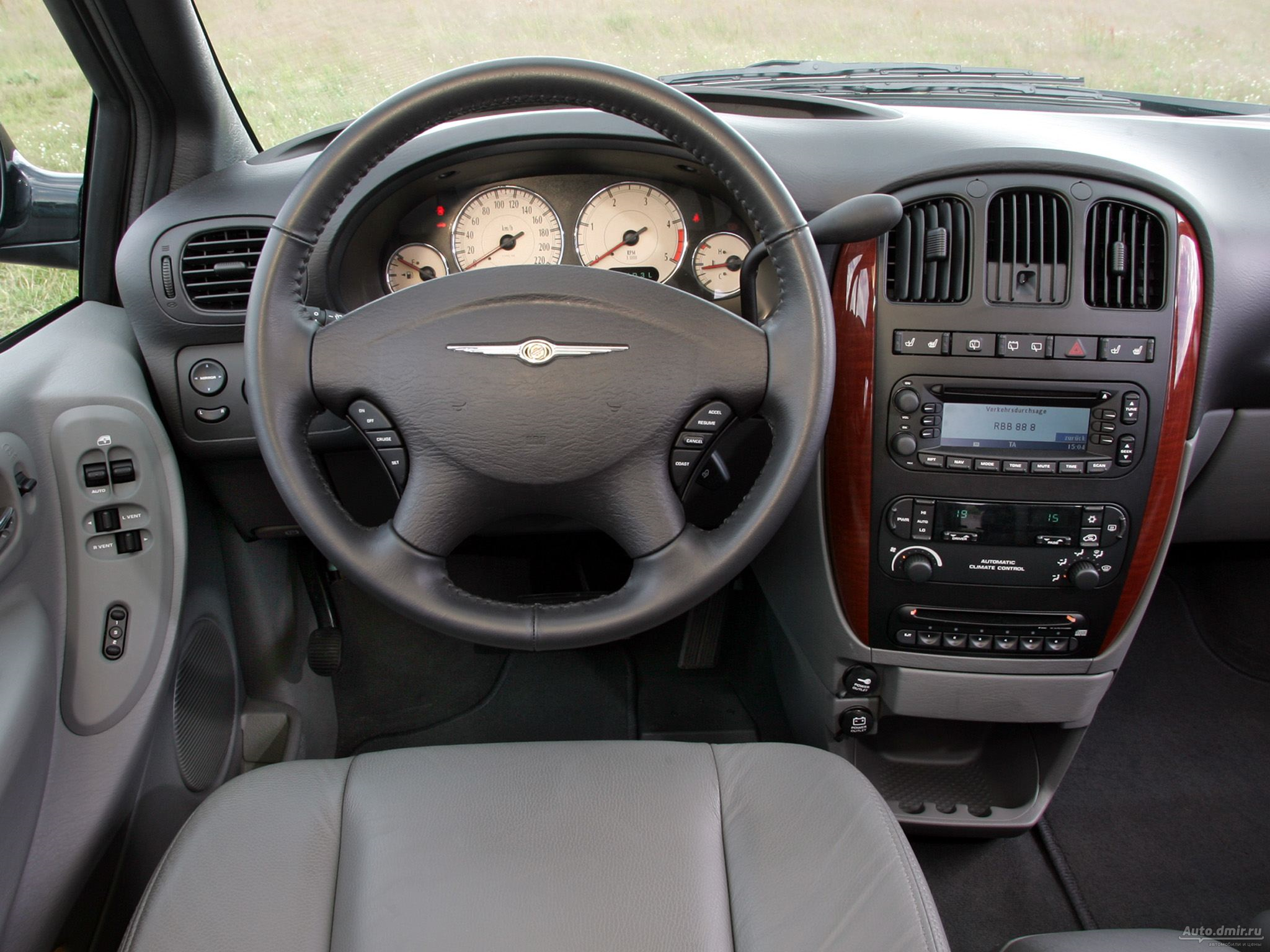 Chrysler voyager iii 2.0 mt (133 л.с.) минивэн grand