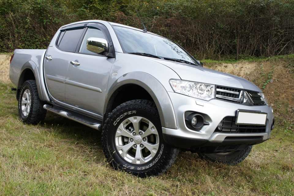 Mitsubishi l200 1996 (мицубиси л200 1996)