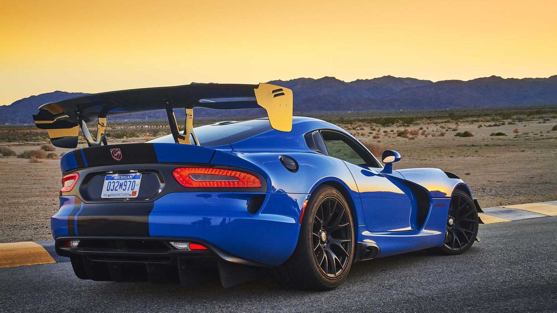 Dodge viper: поколения, кузова по годам, история модели и года выпуска, рестайлинг, характеристики, габариты, фото - carsweek