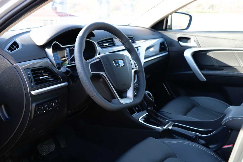 Geely emgrand7 new 2023 уже в россии + 700 тыс руб!