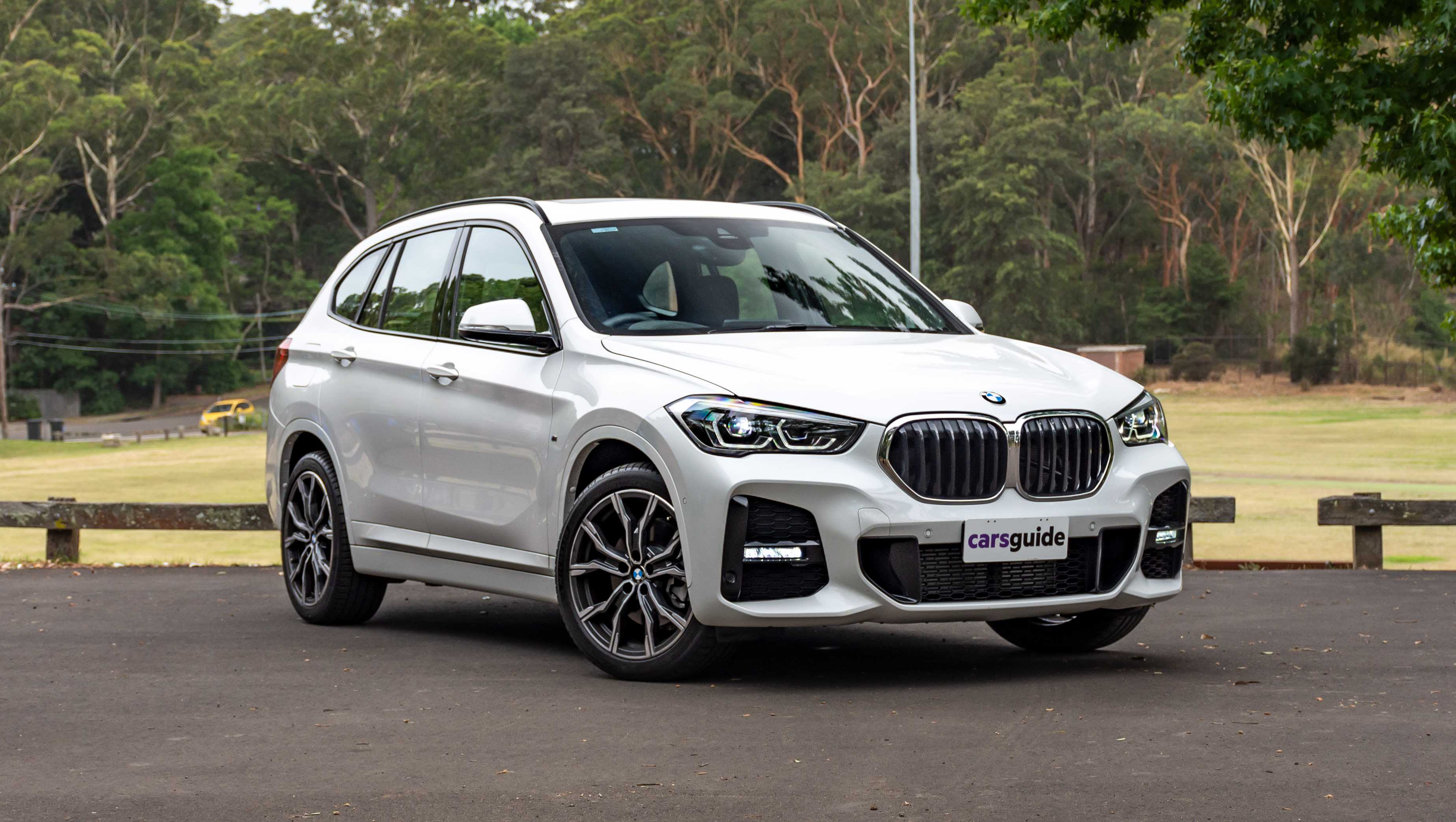 Bmw x1 обзор, технические характеристики, комплектации и двигатели
