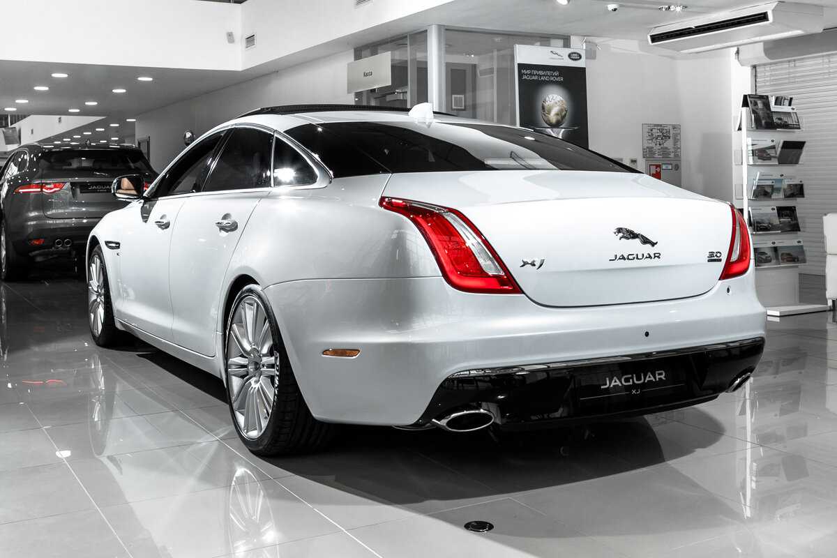 Ягуар xj (xj40)