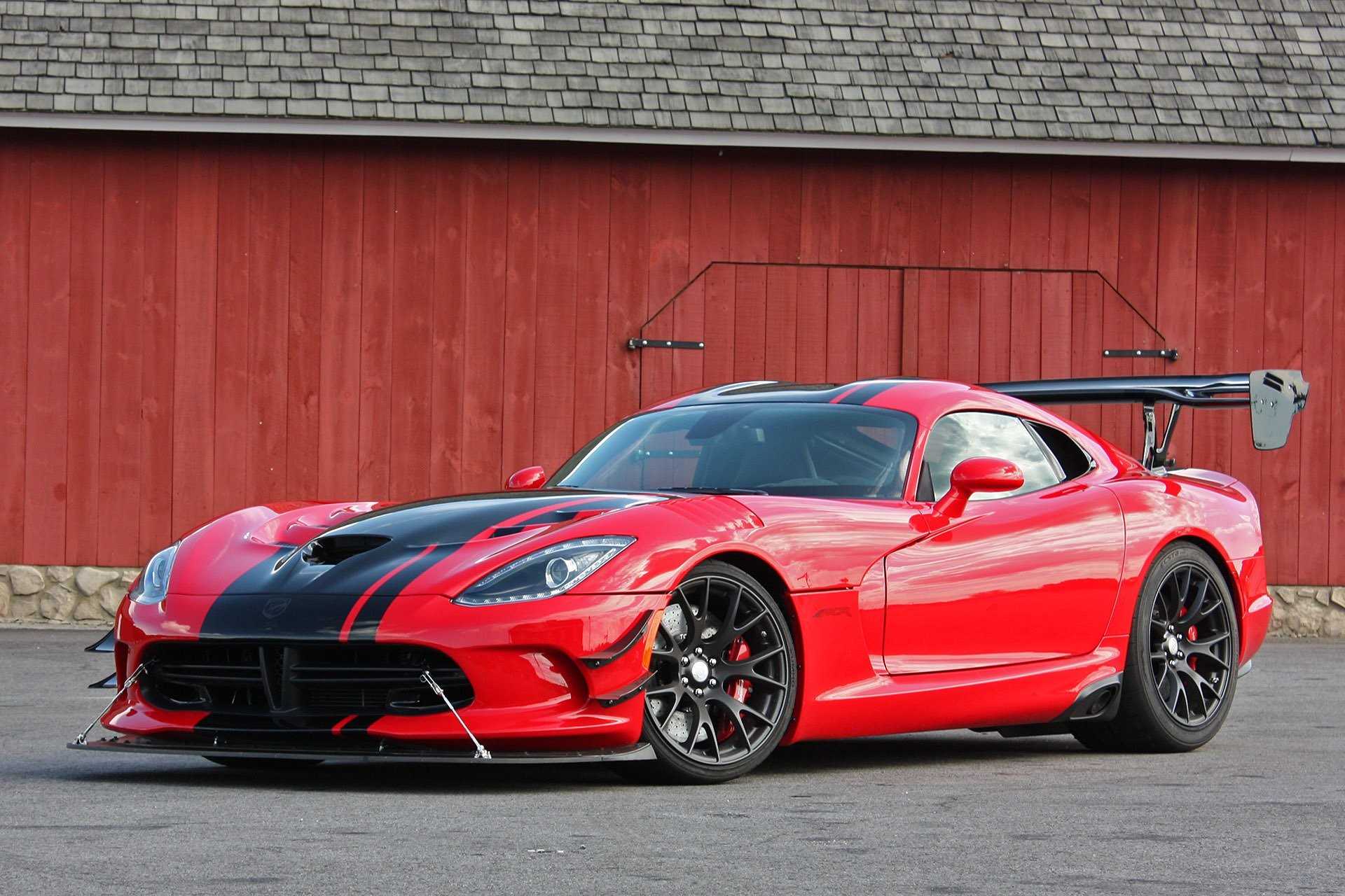 Dodge viper красота и мощь в одном автомобиле
