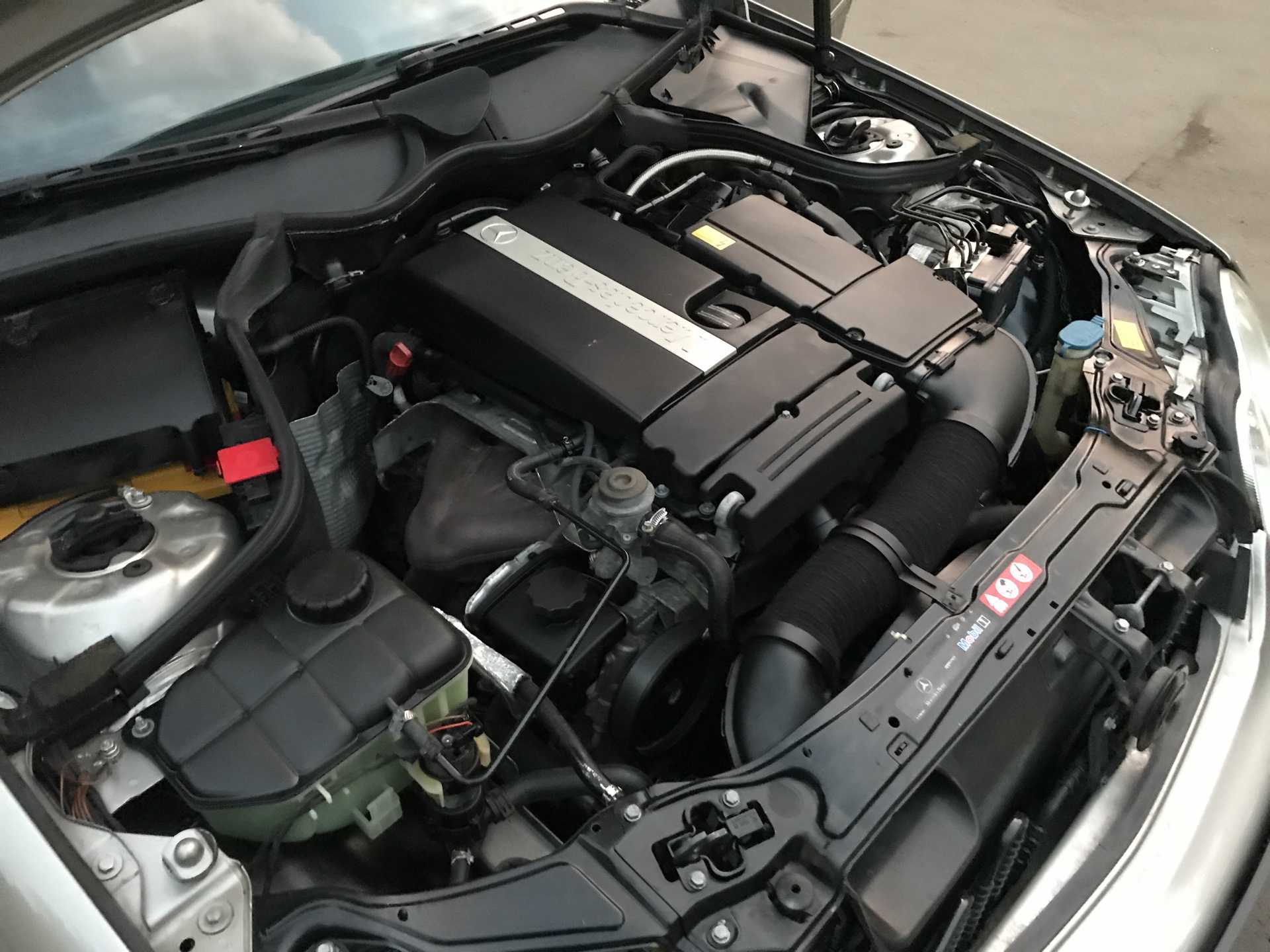 Мерседес w203