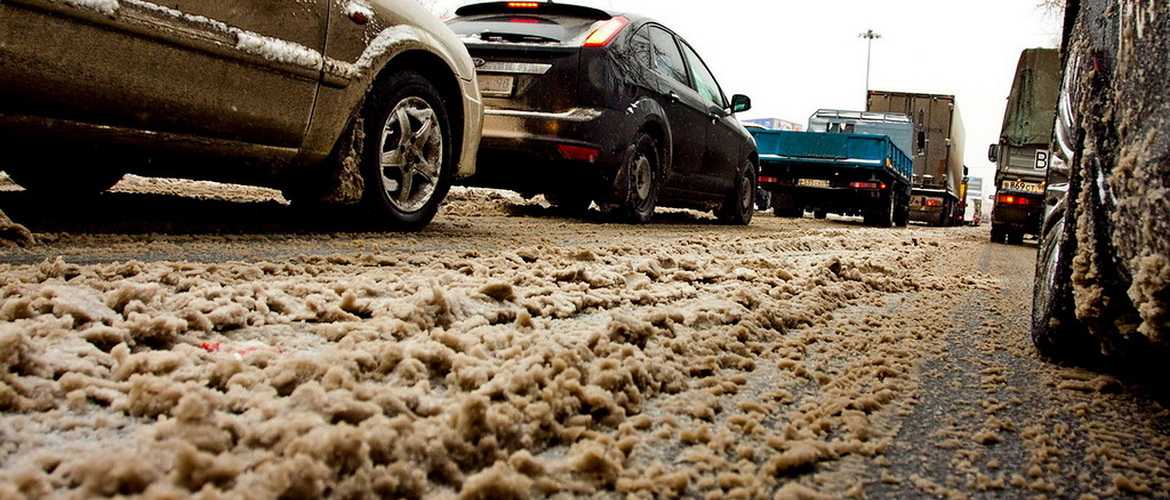 Чем лучше обработать пороги автомобиля снаружи от коррозии
