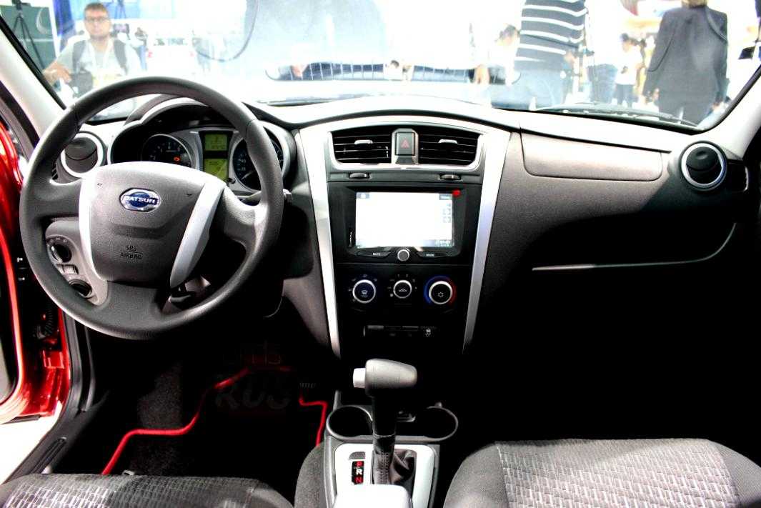 Кроссовер datsun go-cross: обзор нового датсун го-кросс