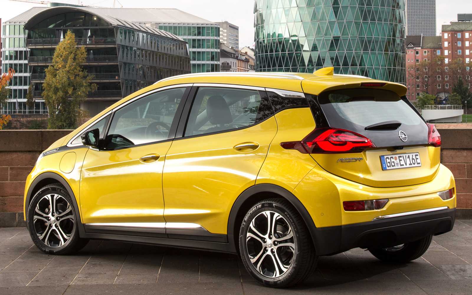 Цена opel ampera-e для домашнего рынка 35 тысяч евро