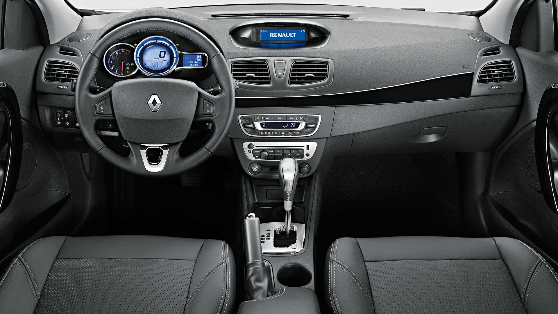 Новый renault fluence 2017 года