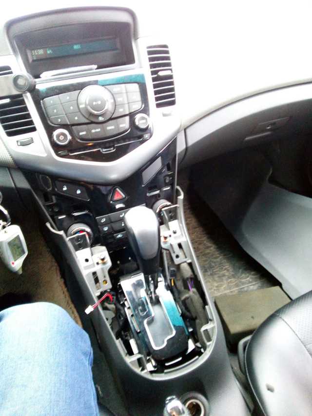 Usb и aux на chevrolet cruze: как подключить — автомобильный портал