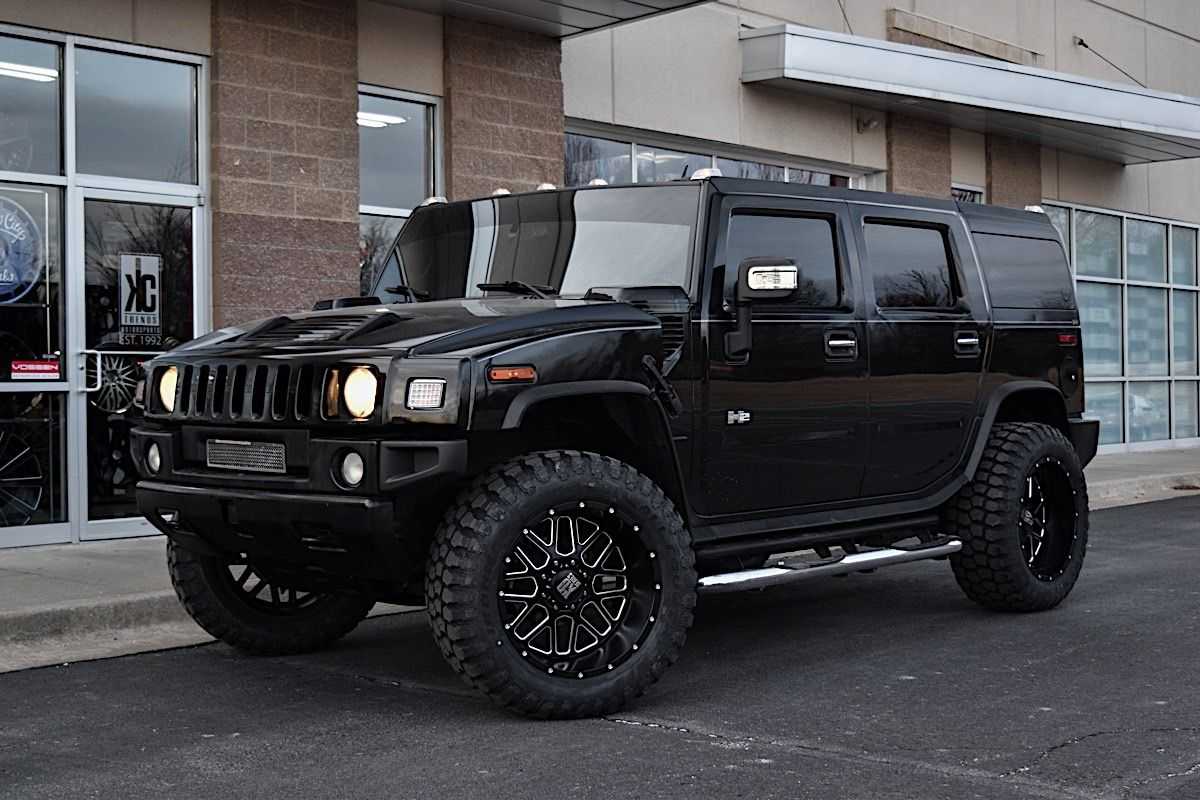 Стоит ли покупать внедорожник hummer h2?