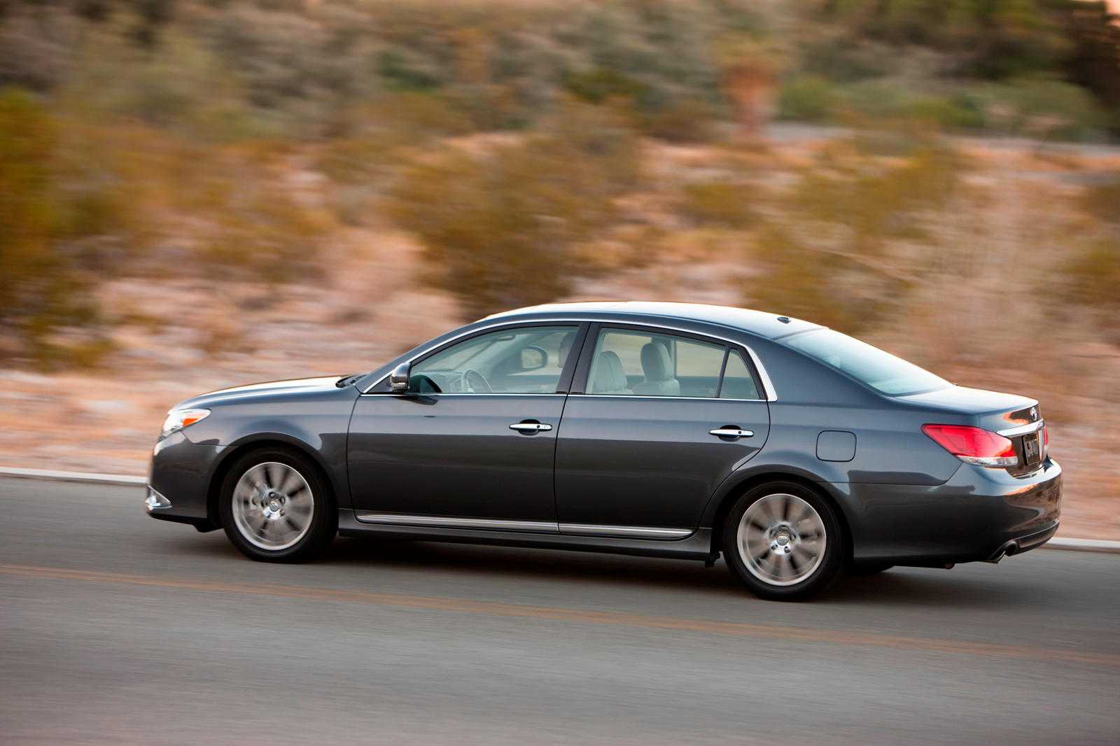 Toyota avalon 2006 – 2012, поколение iii