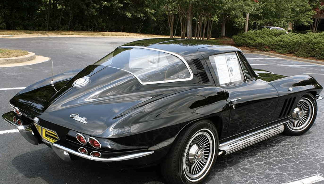История chevrolet corvette
